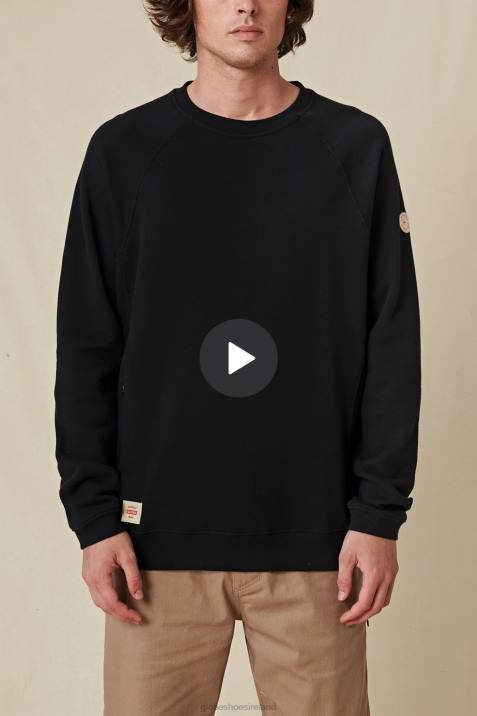 Globe Brand Traveller Crew V64D325 Clothing Black