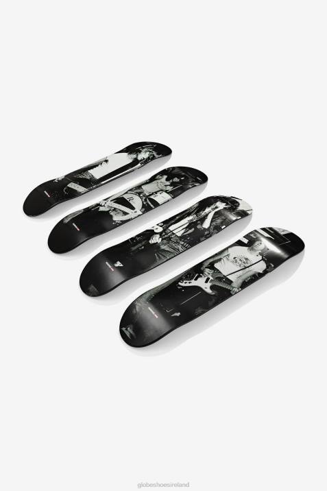 Globe Brand Ramones Collector's Deck Set V64D238 Skateboards On Stage